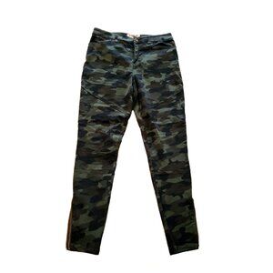 Camo Zipper Leg Split Pants